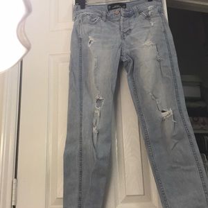 Hollister Jeans - hollister boyfriend ripped jeans Hollister Jeans - hollister boyfriend ripped jeans